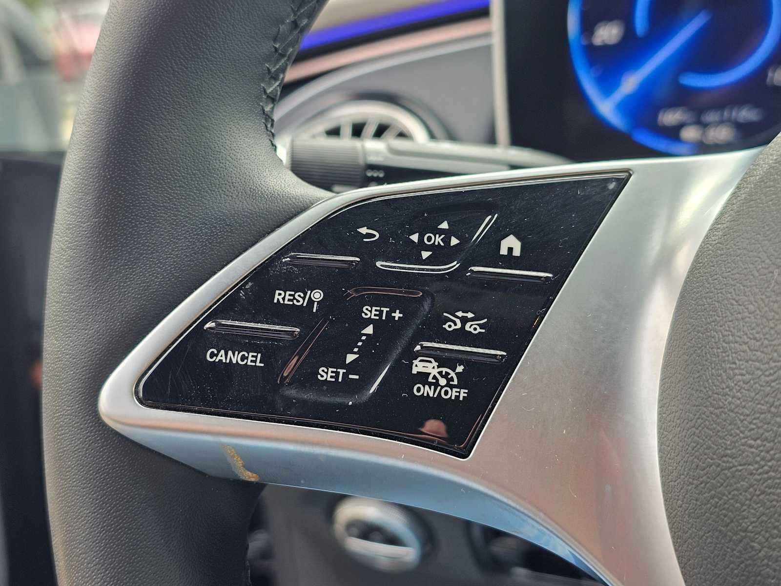 2023 Mercedes-Benz EQE 350 4MATIC®+ Sedan