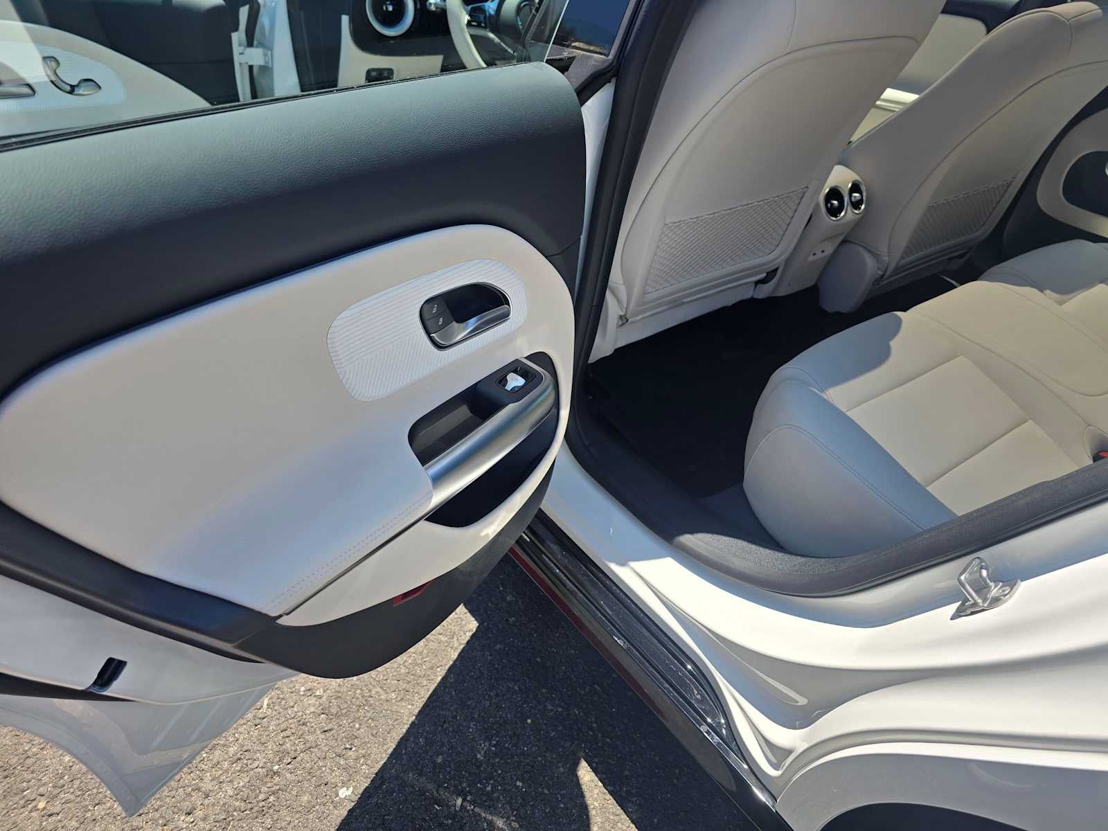 2026 Mercedes-Benz CLA 350 4MATIC® Sedan