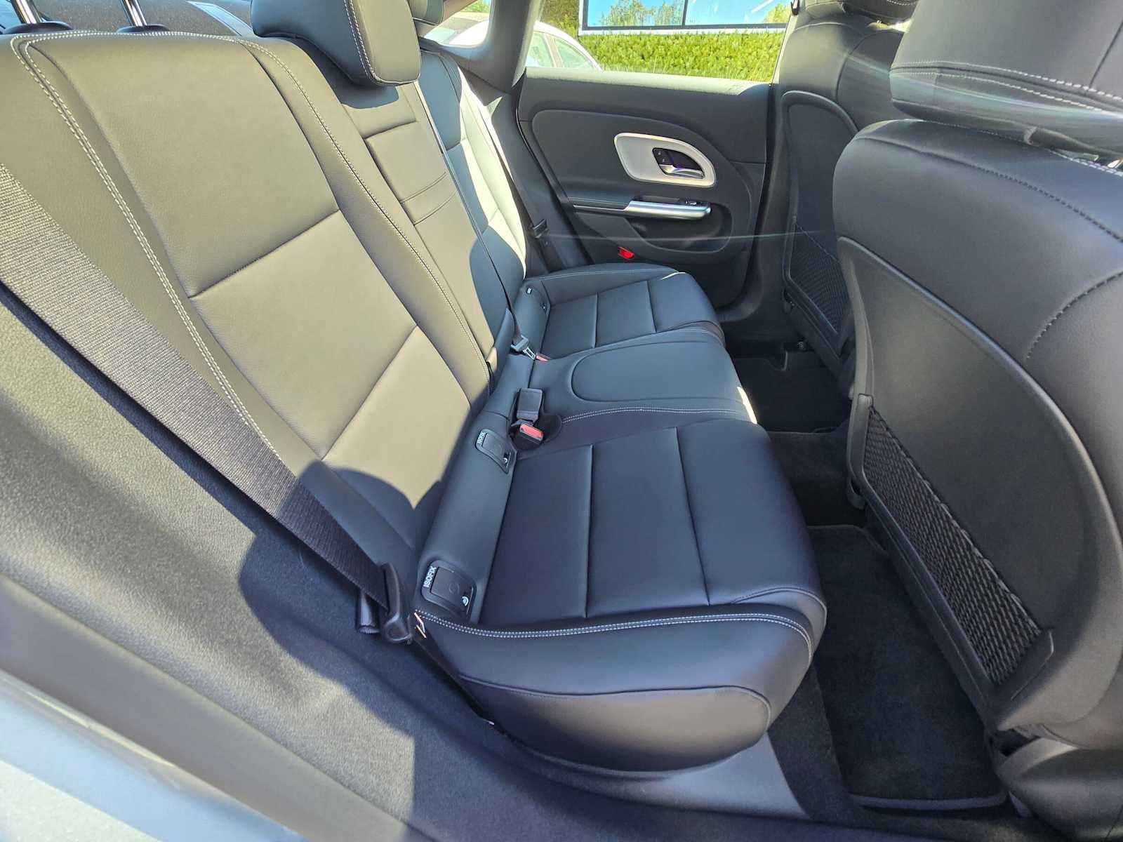 2027 Mercedes-Benz CLA 220 Hybrid FWD