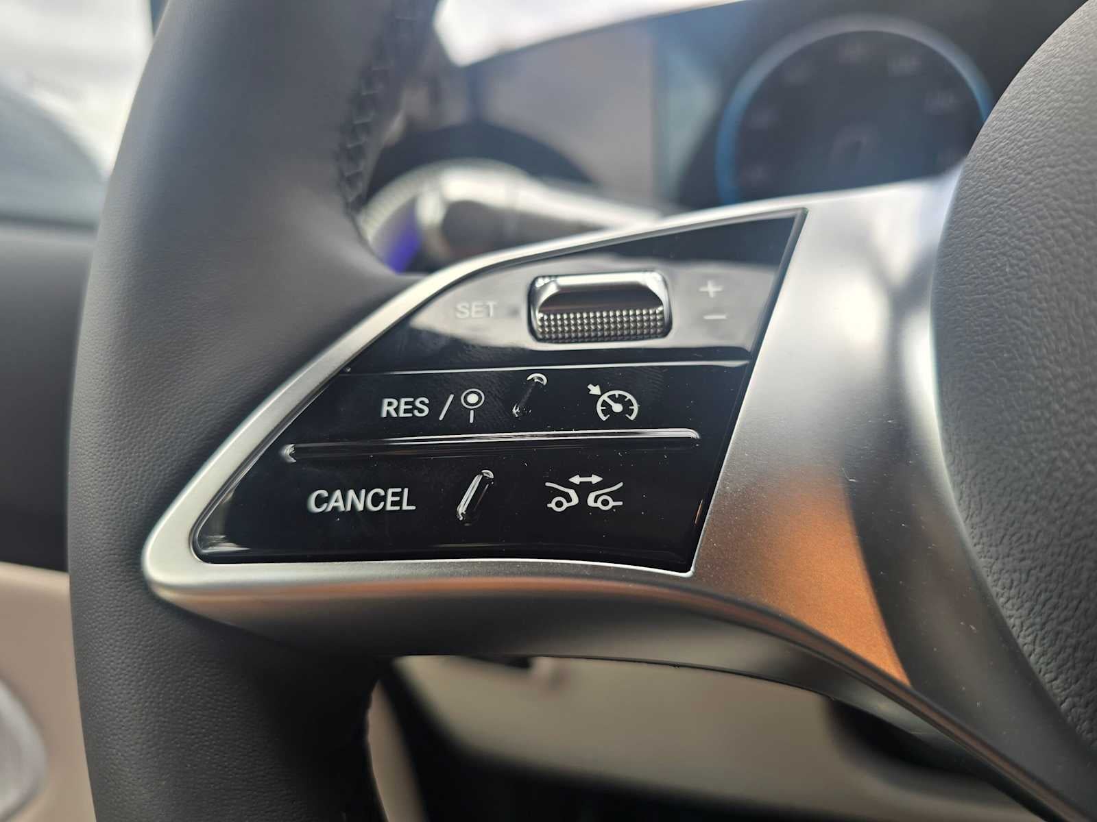 2027 Mercedes-Benz CLA 220 Hybrid FWD