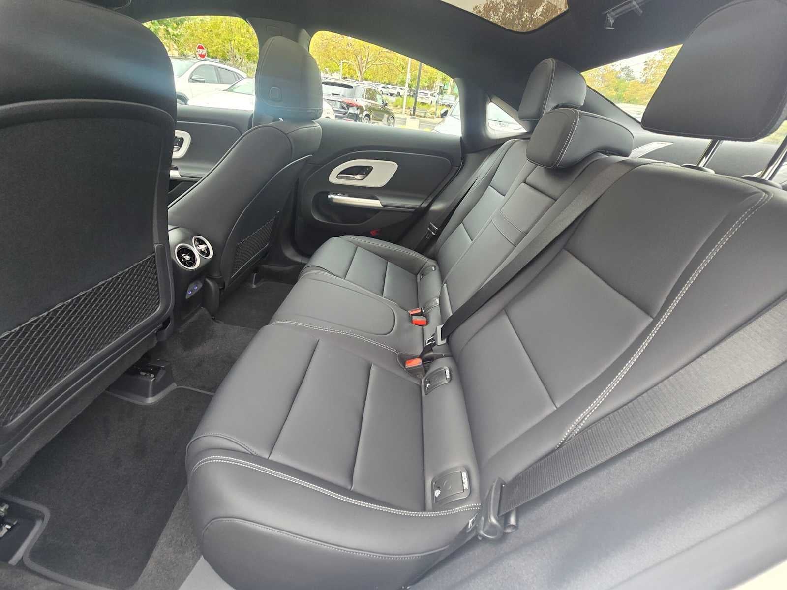 2027 Mercedes-Benz CLA 220 Hybrid FWD