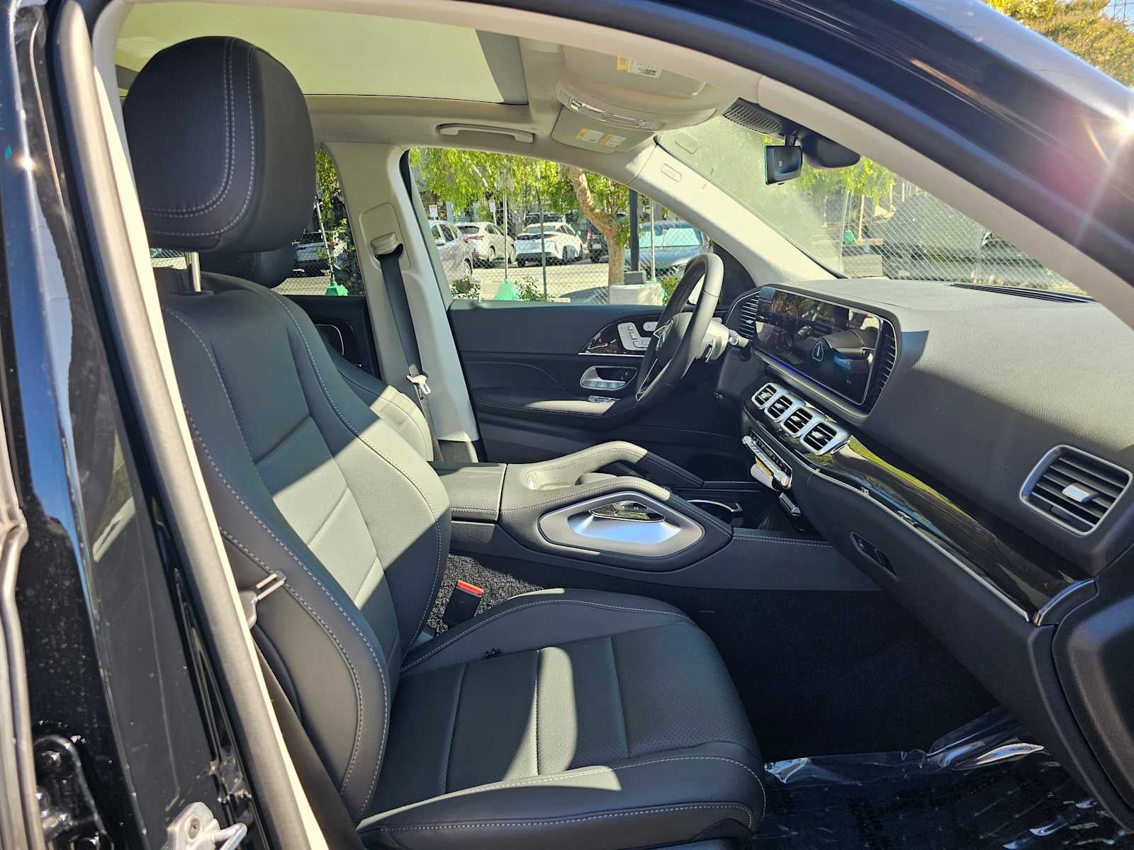 2026 Mercedes-Benz GLB 250 SUV