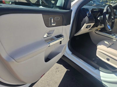 2026 Mercedes-Benz GLB 250 SUV