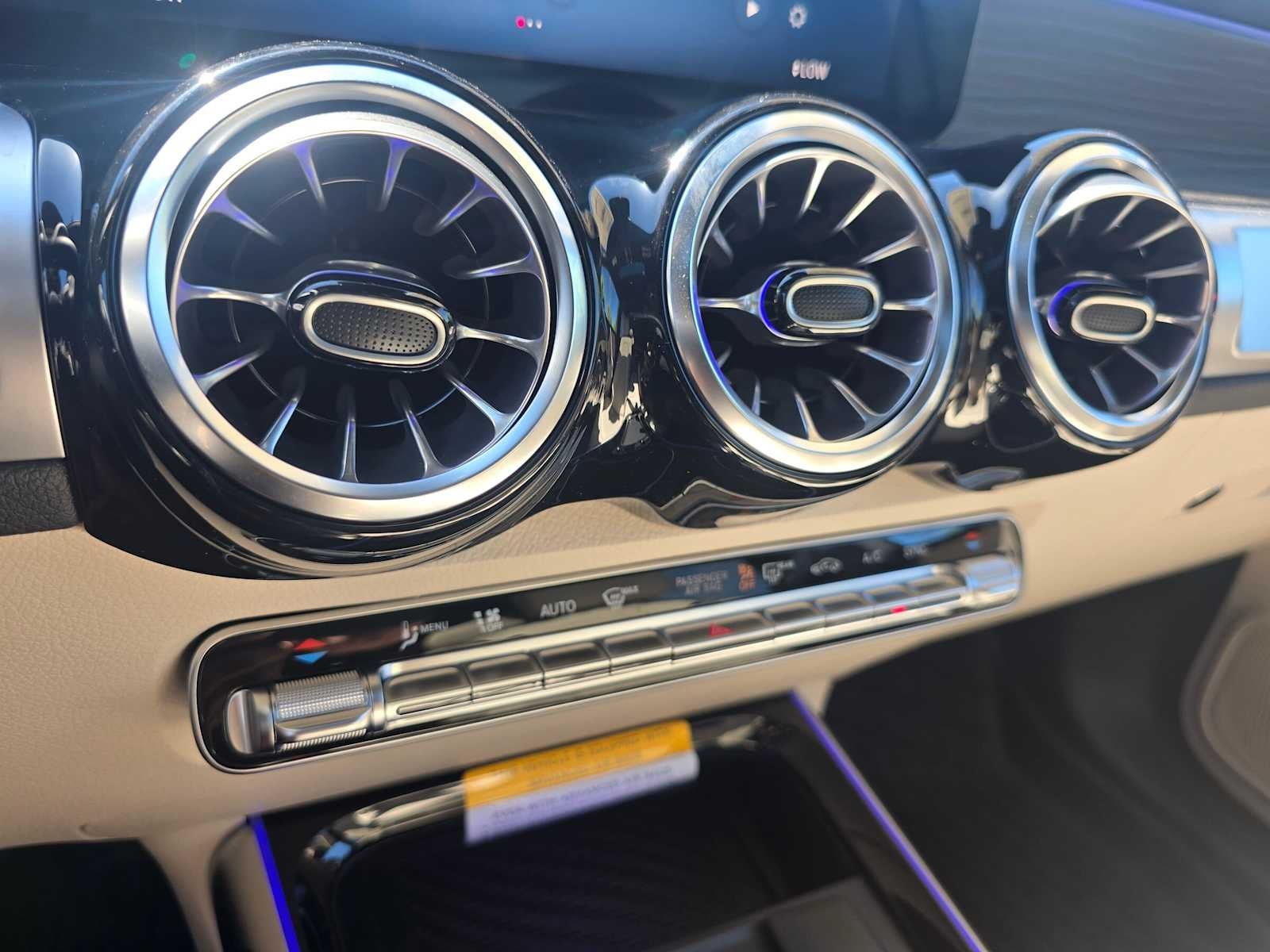 2026 Mercedes-Benz GLB 250 SUV