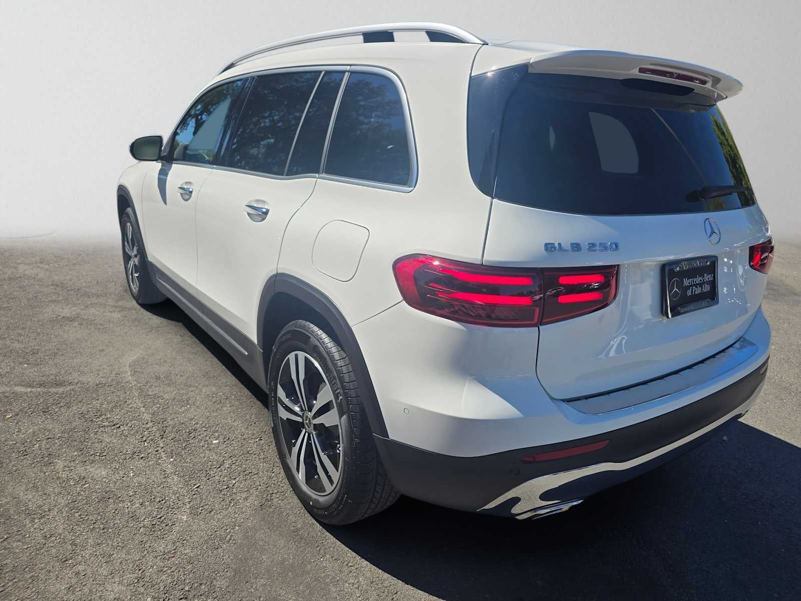 2026 Mercedes-Benz GLB 250 SUV