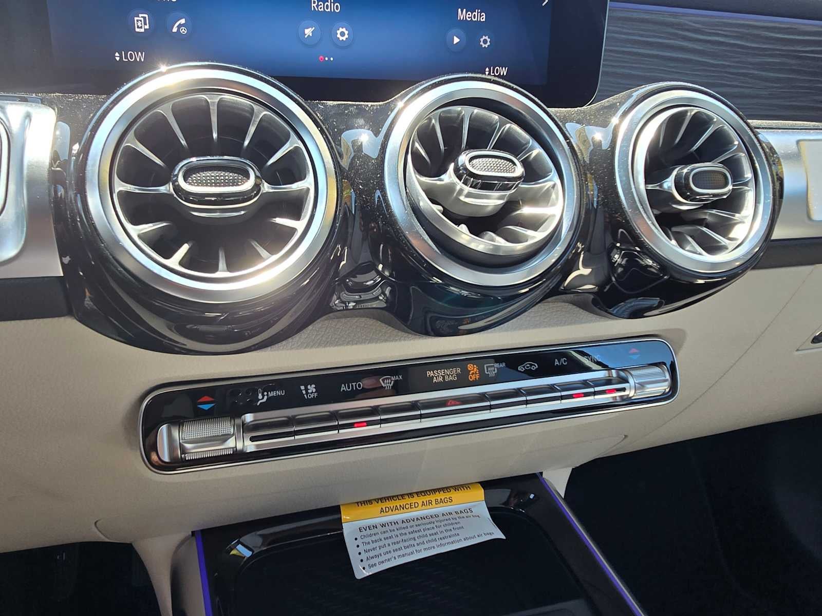 2025 Mercedes-Benz GLB GLB 250