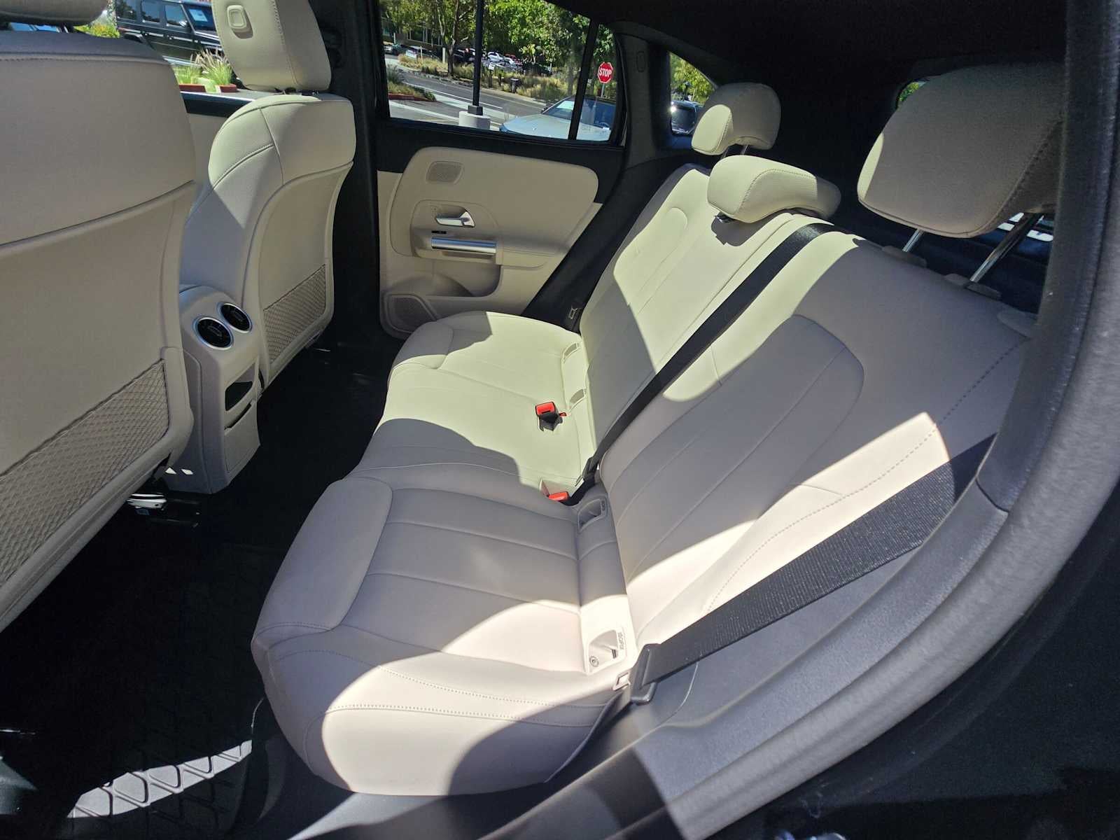 2026 Mercedes-Benz GLA 250 4MATIC® SUV