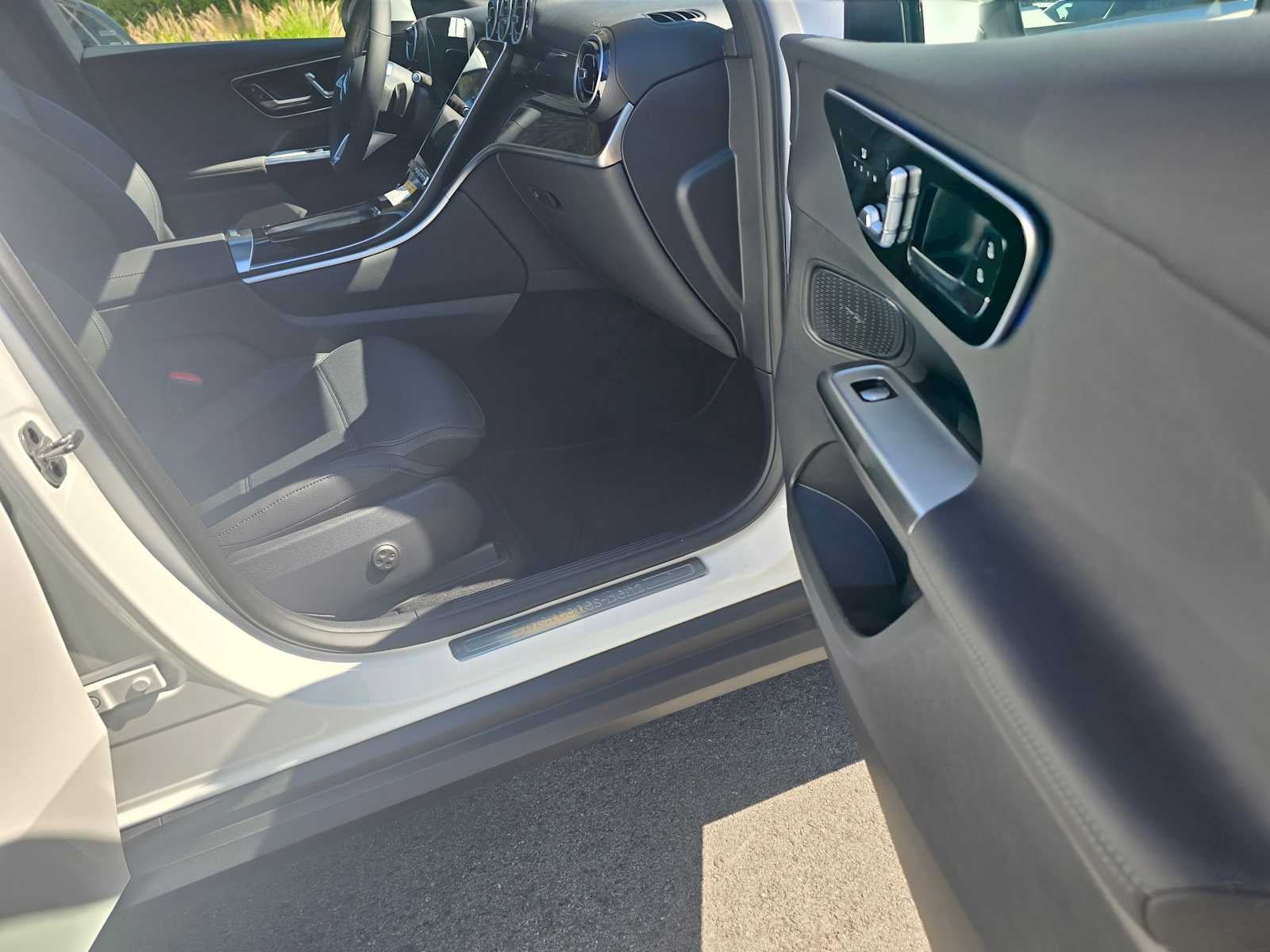 2026 Mercedes-Benz GLC 300 SUV