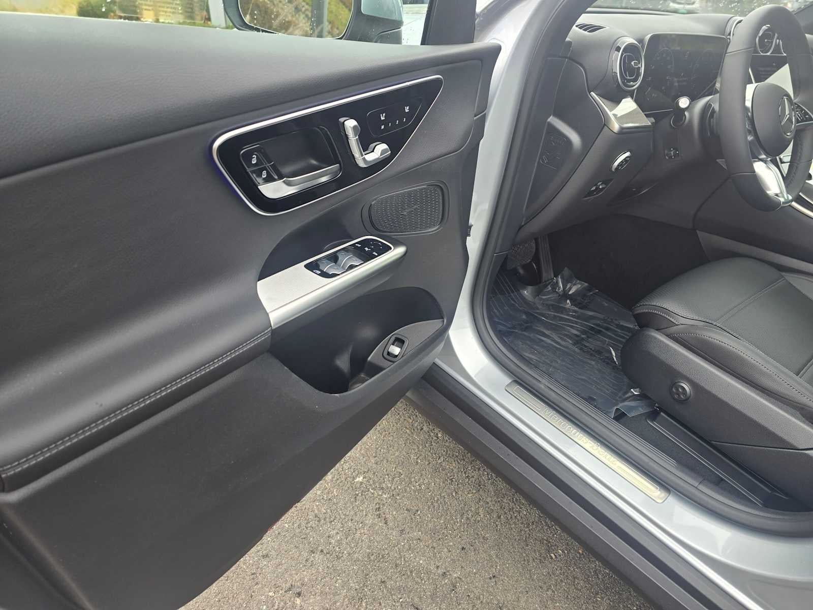 2026 Mercedes-Benz GLC 300 SUV