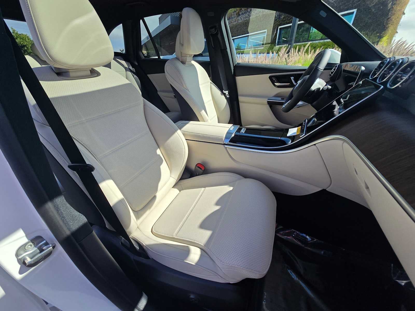 2026 Mercedes-Benz GLC 300 SUV