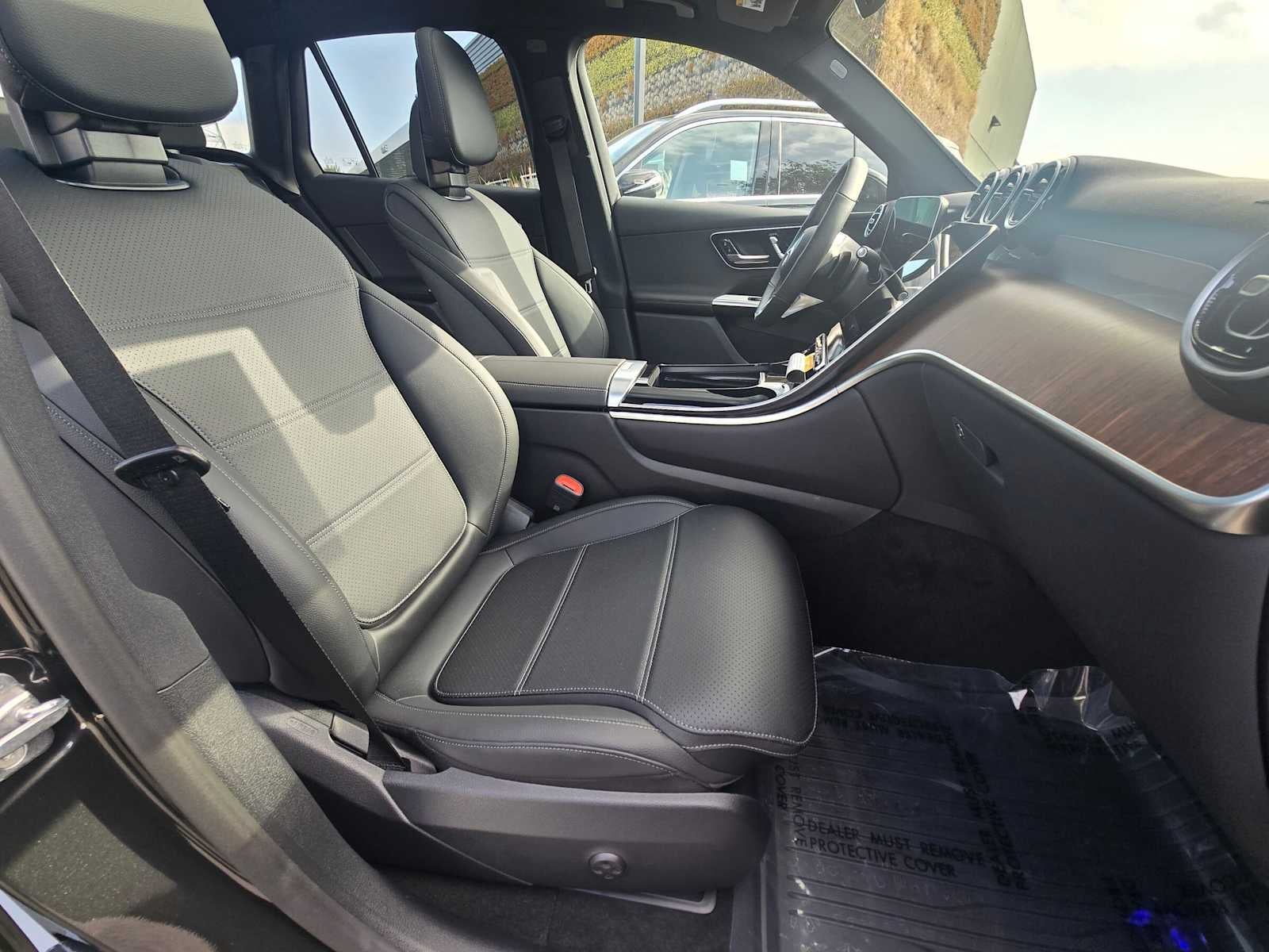 2026 Mercedes-Benz GLC 300 SUV