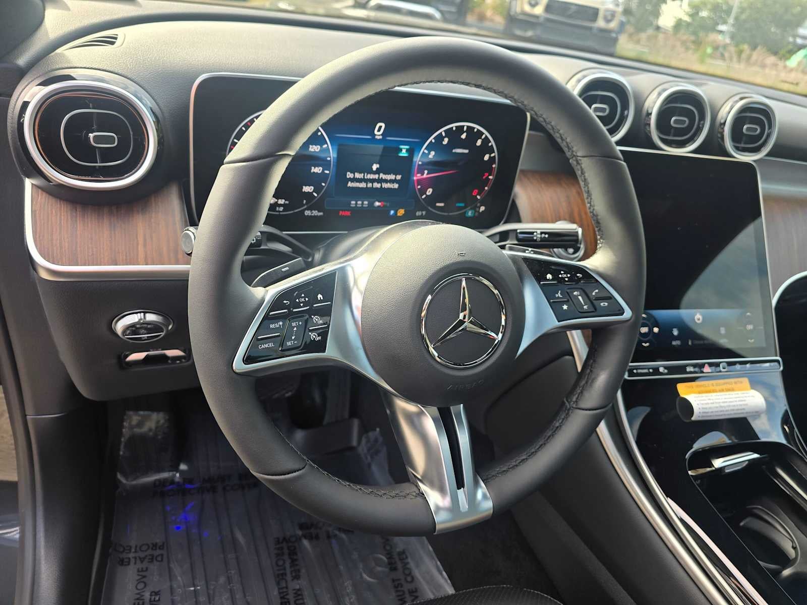 2026 Mercedes-Benz GLC 300 SUV