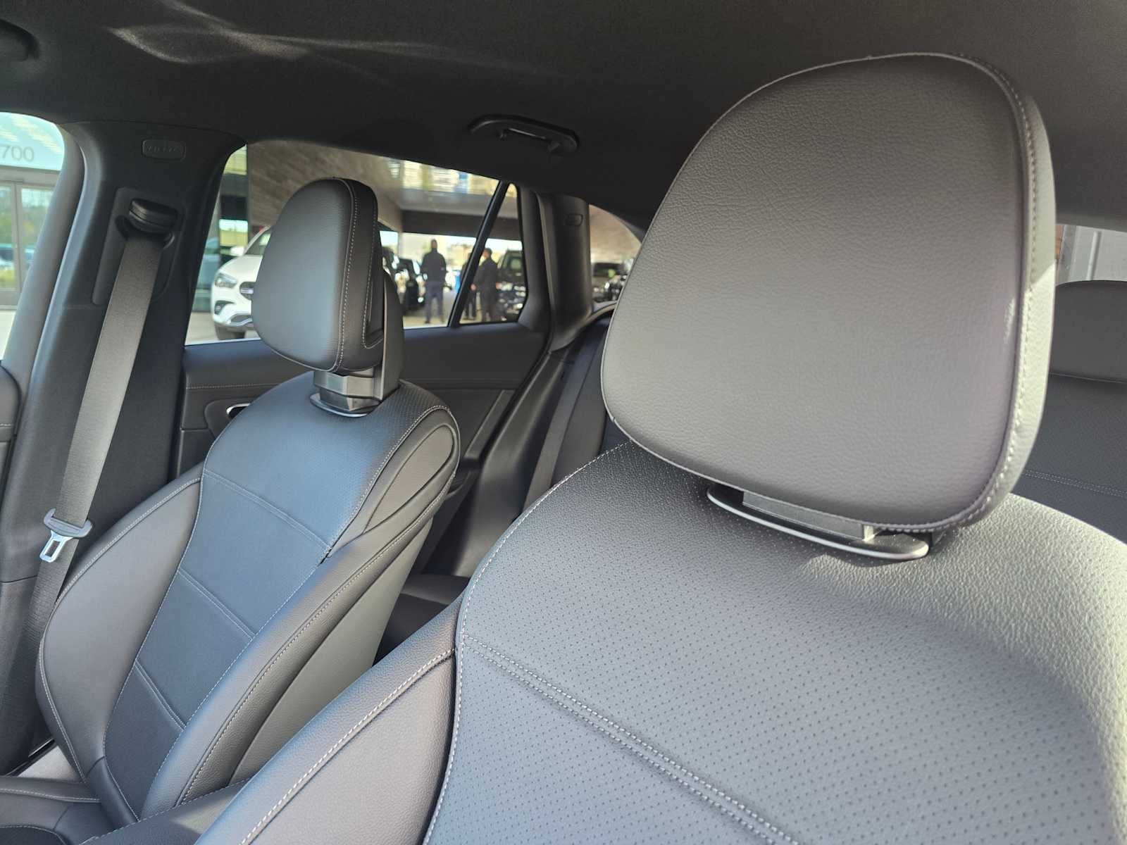 2025 Mercedes-Benz GLC GLC 300