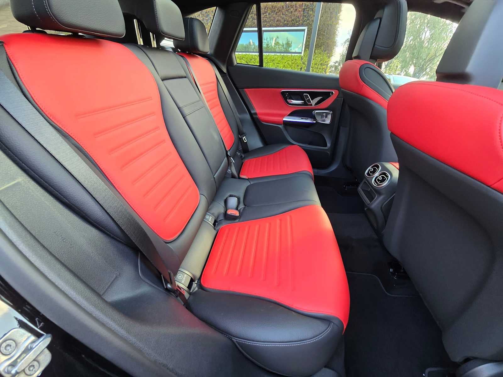 2027 Mercedes-Benz GLC 300 4MATIC® SUV