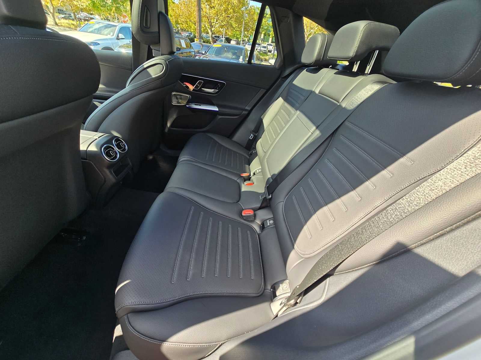 2027 Mercedes-Benz GLC 300 4MATIC® SUV