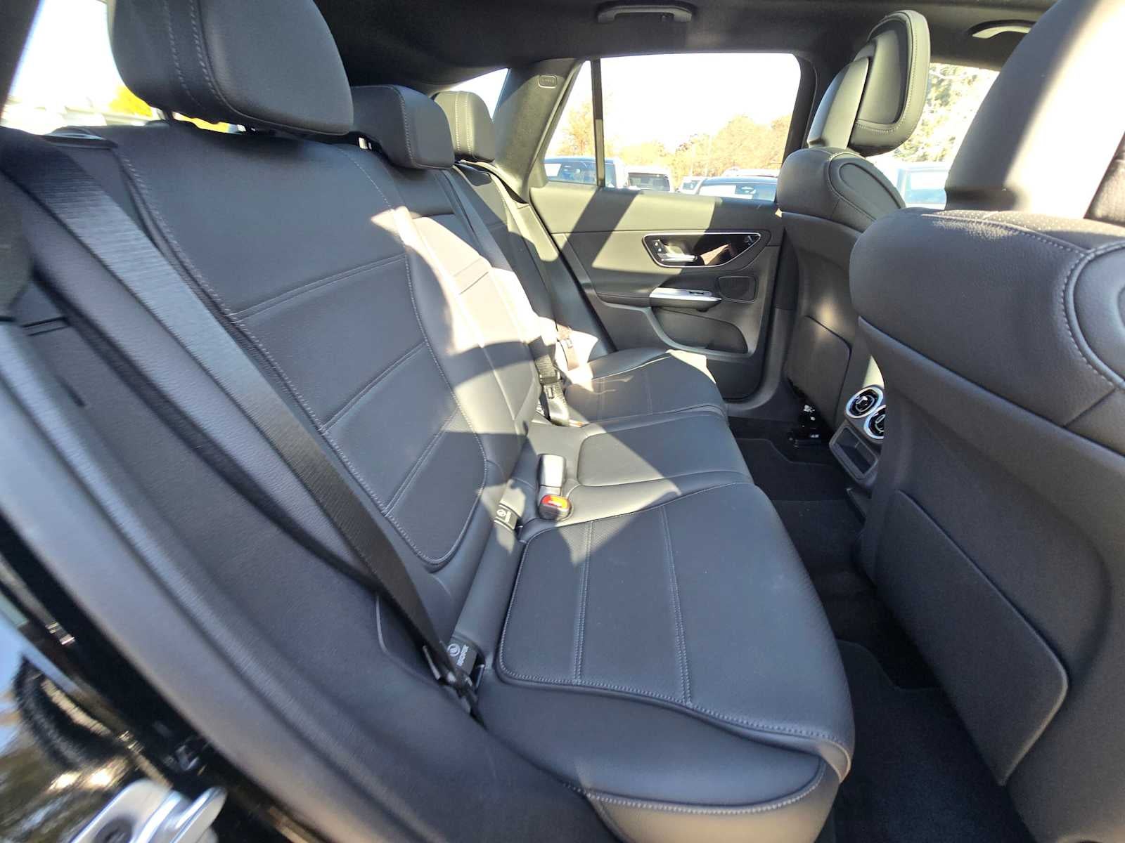 2026 Mercedes-Benz GLC 300 GLC 300