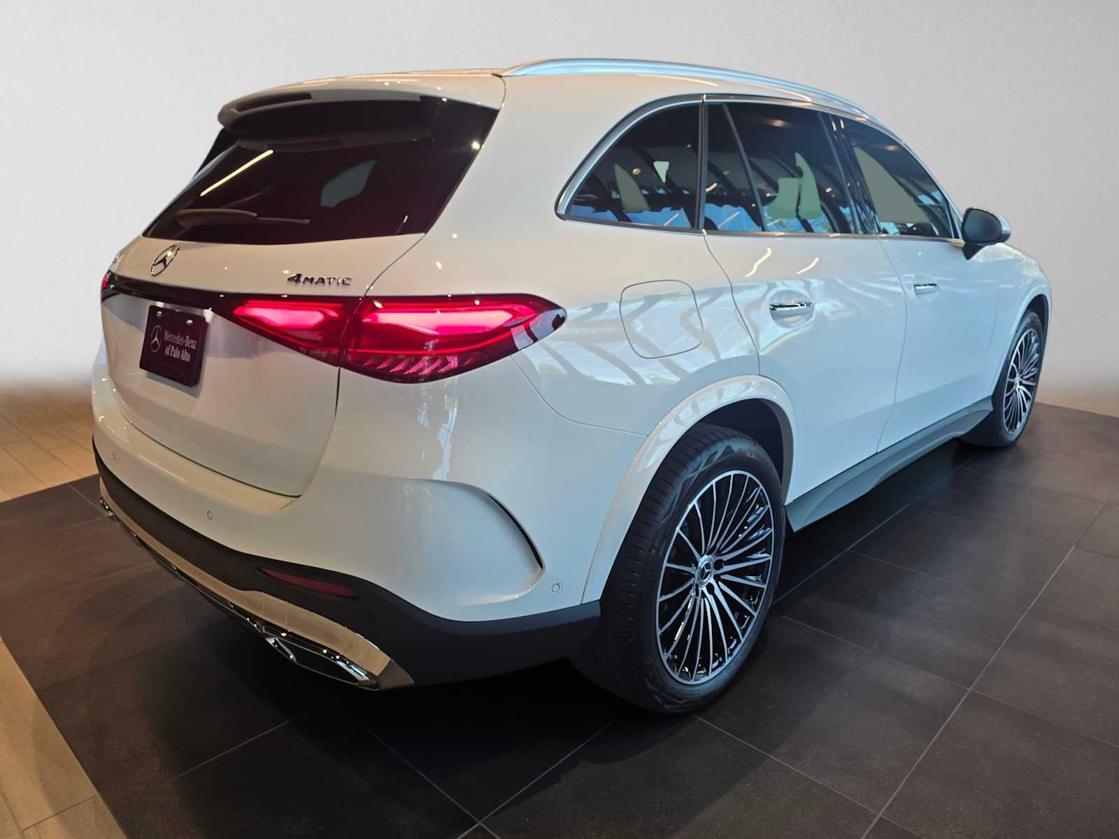 2027 Mercedes-Benz GLC 350e 4MATIC® SUV
