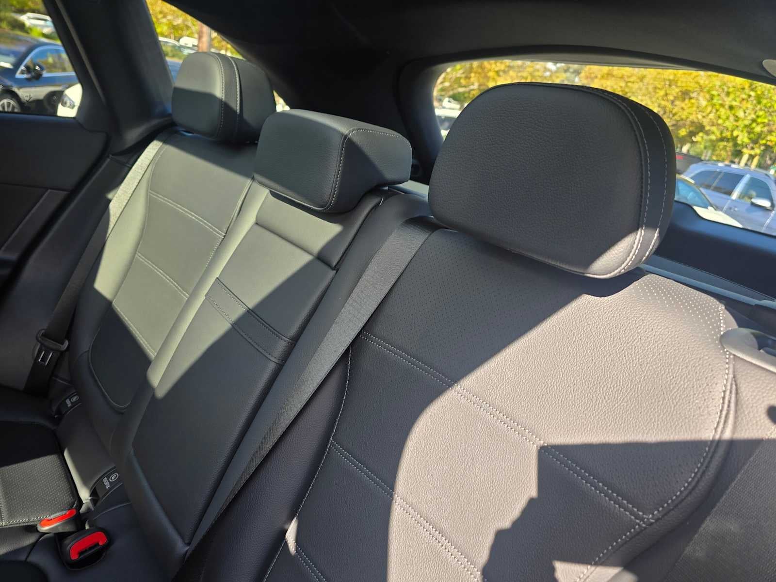 2027 Mercedes-Benz GLC 350e 4MATIC® SUV