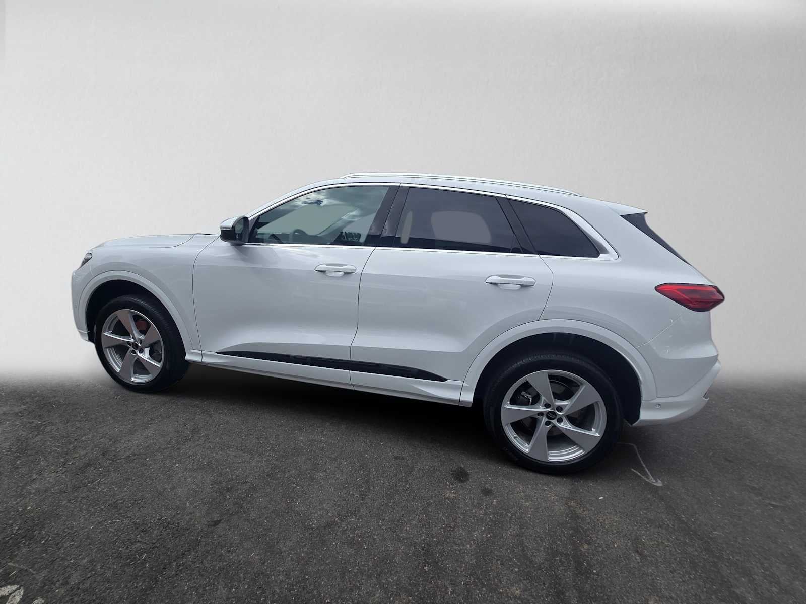 2025 Audi Q5 Premium Plus - Photo 6