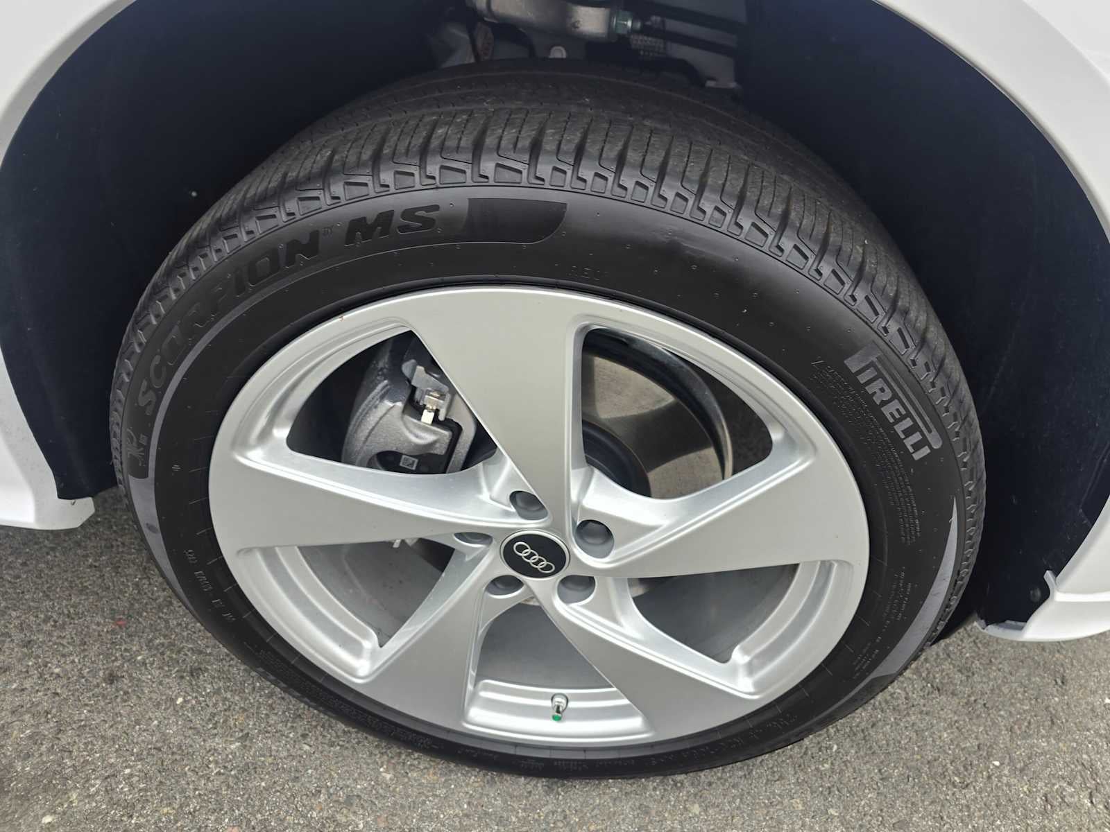 2025 Audi Q5 Premium Plus - Photo 9