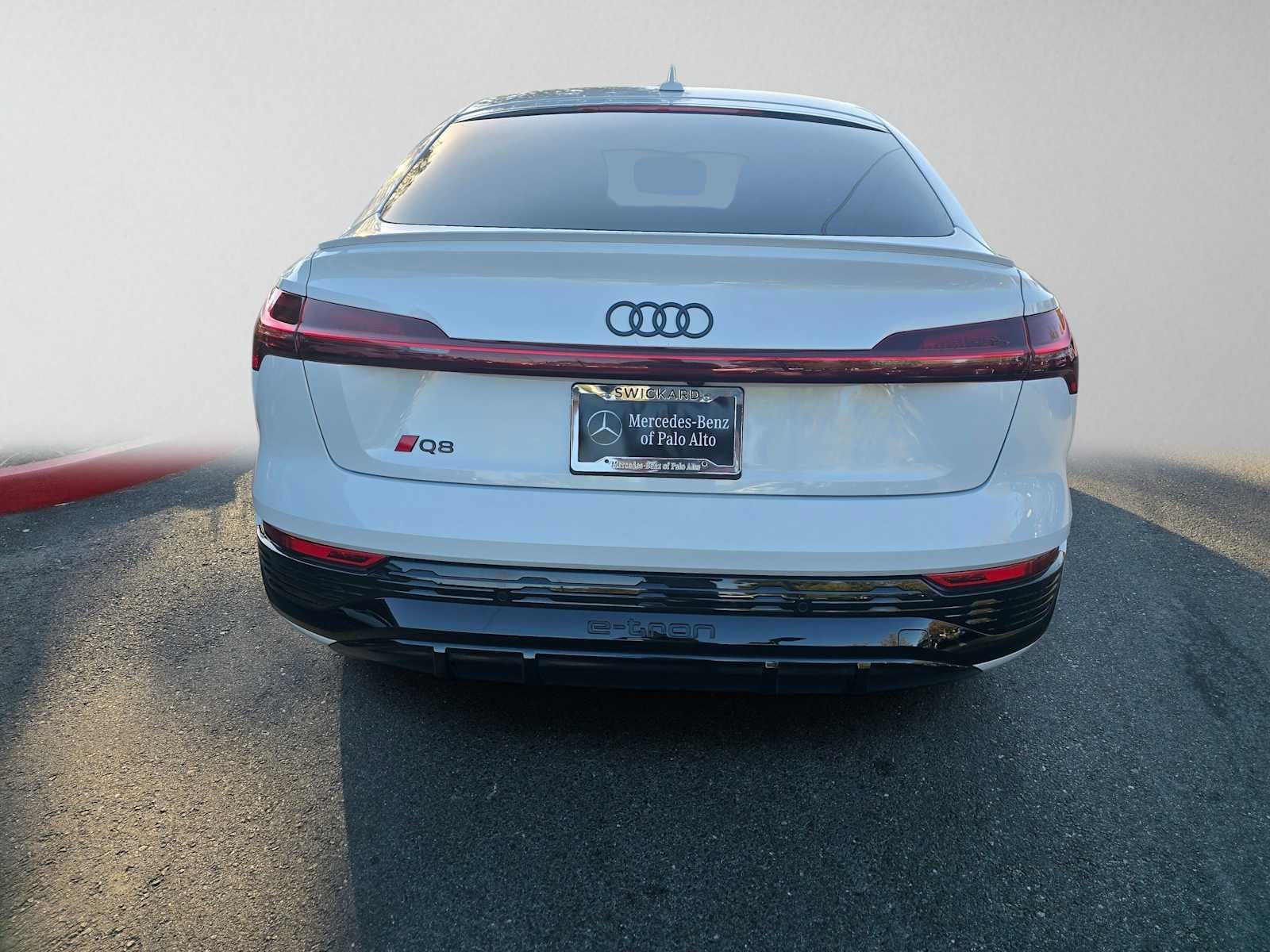 2024 Audi Q8 e-tron Sportback S line Prestige