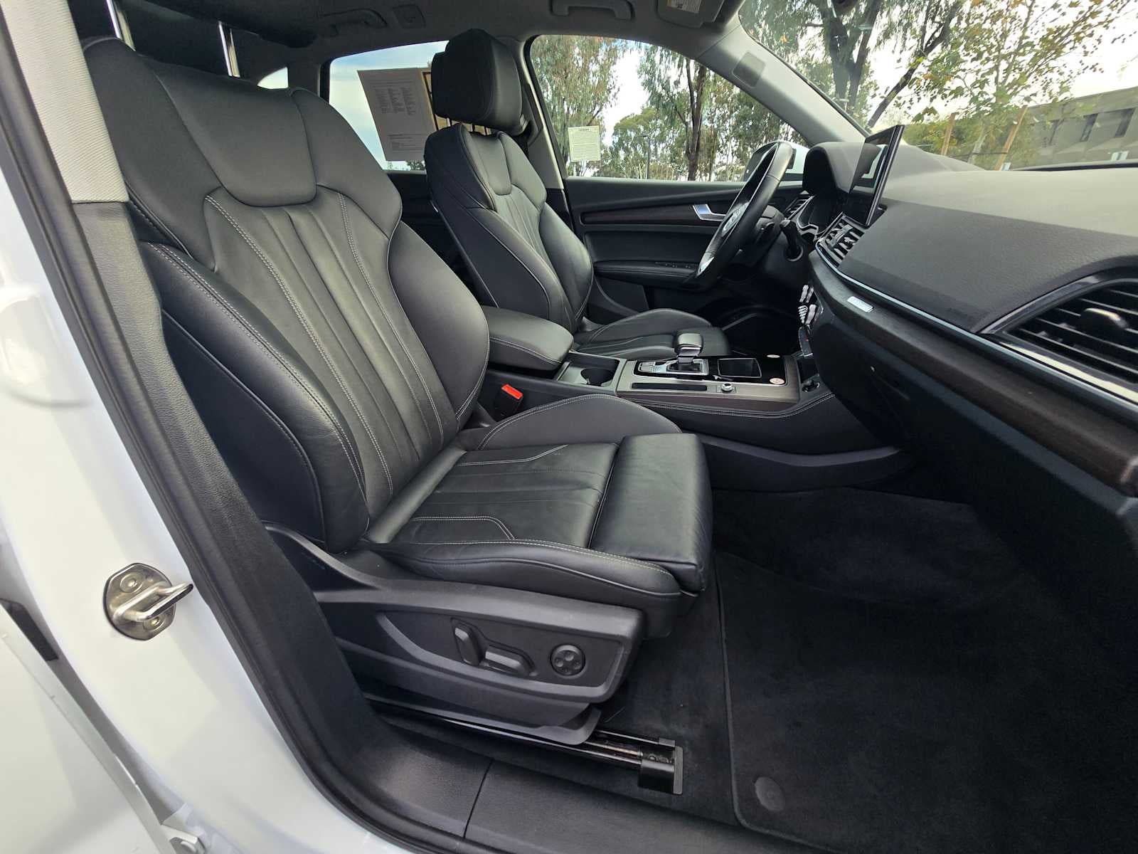 2024 Audi Q5 S line Premium Plus