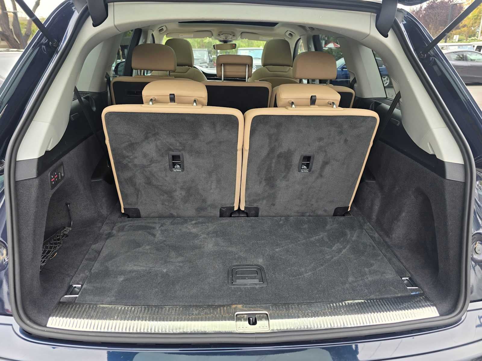 2023 Audi Q7 Premium Plus