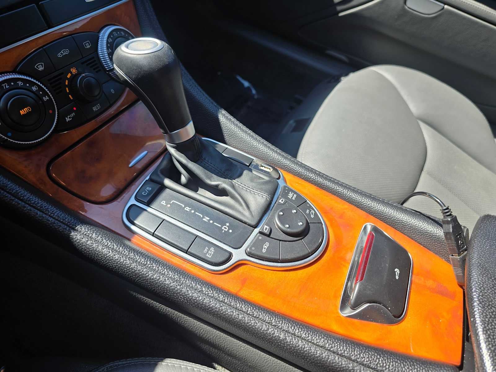 2005 Mercedes-Benz SL500 2dr Roadster