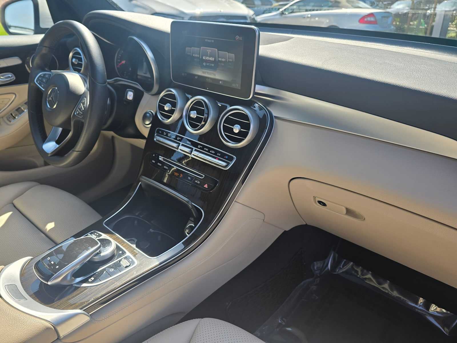 2018 Mercedes-Benz GLC 300 SUV