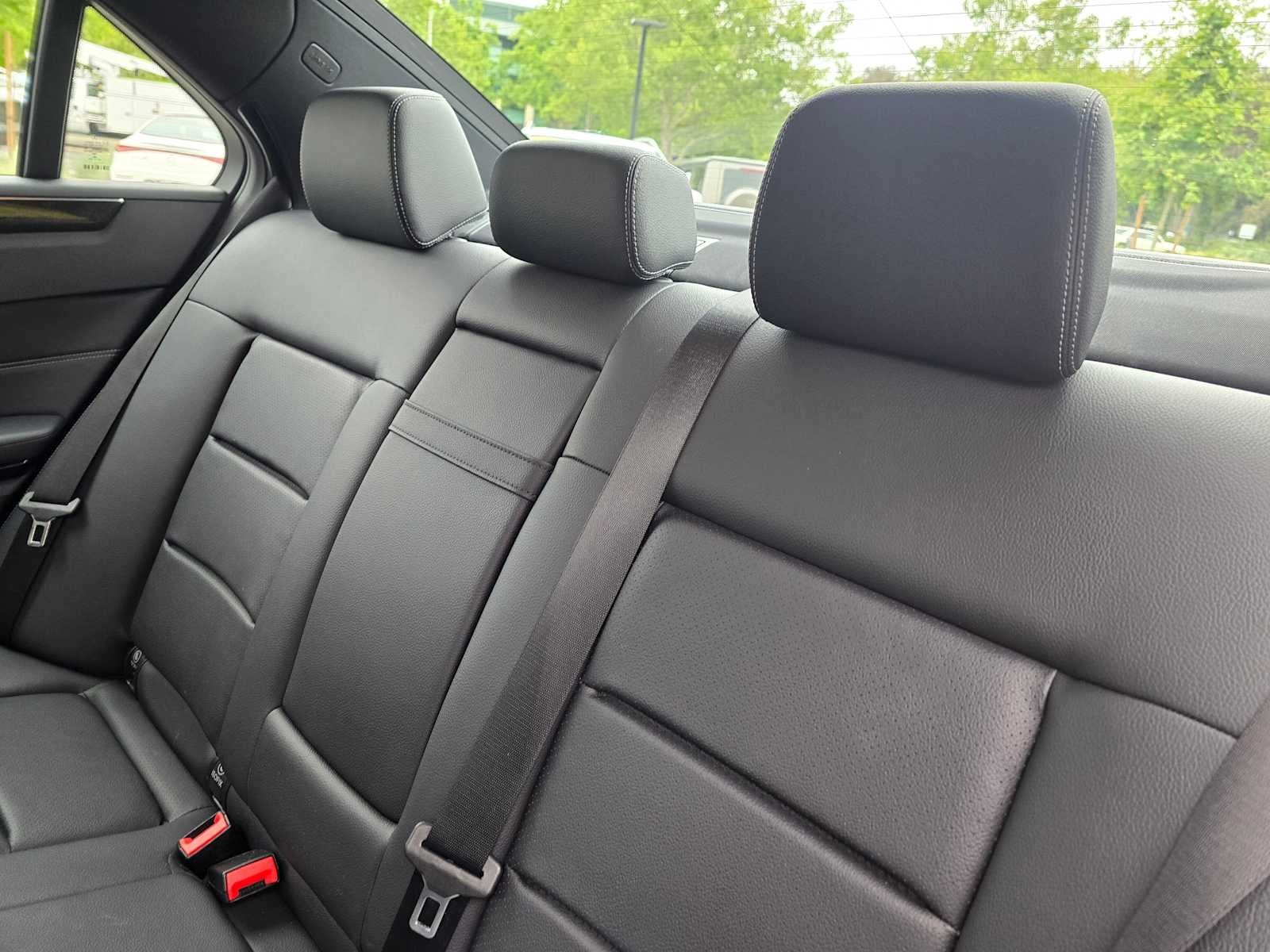 2014 Mercedes-Benz E 350 4dr Sdn RWD