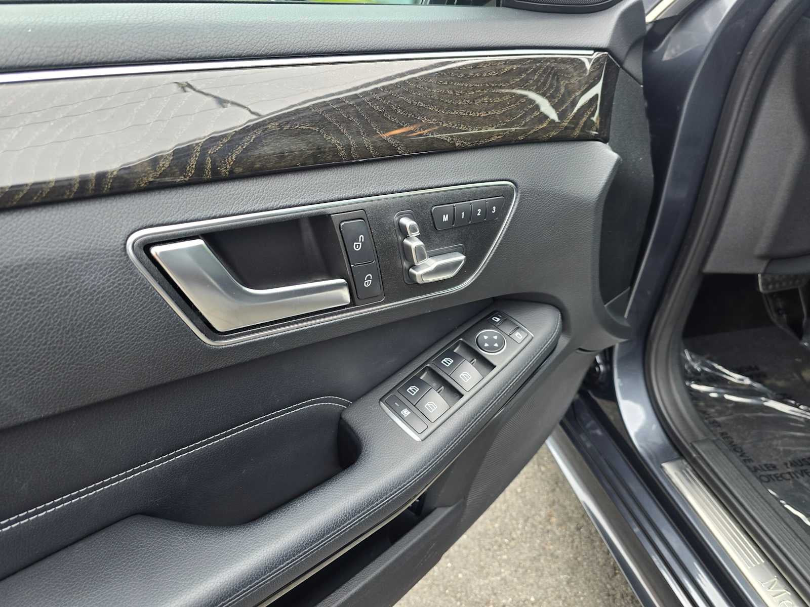 2014 Mercedes-Benz E 350 4dr Sdn RWD