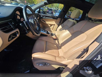 2022 Porsche Macan AWD