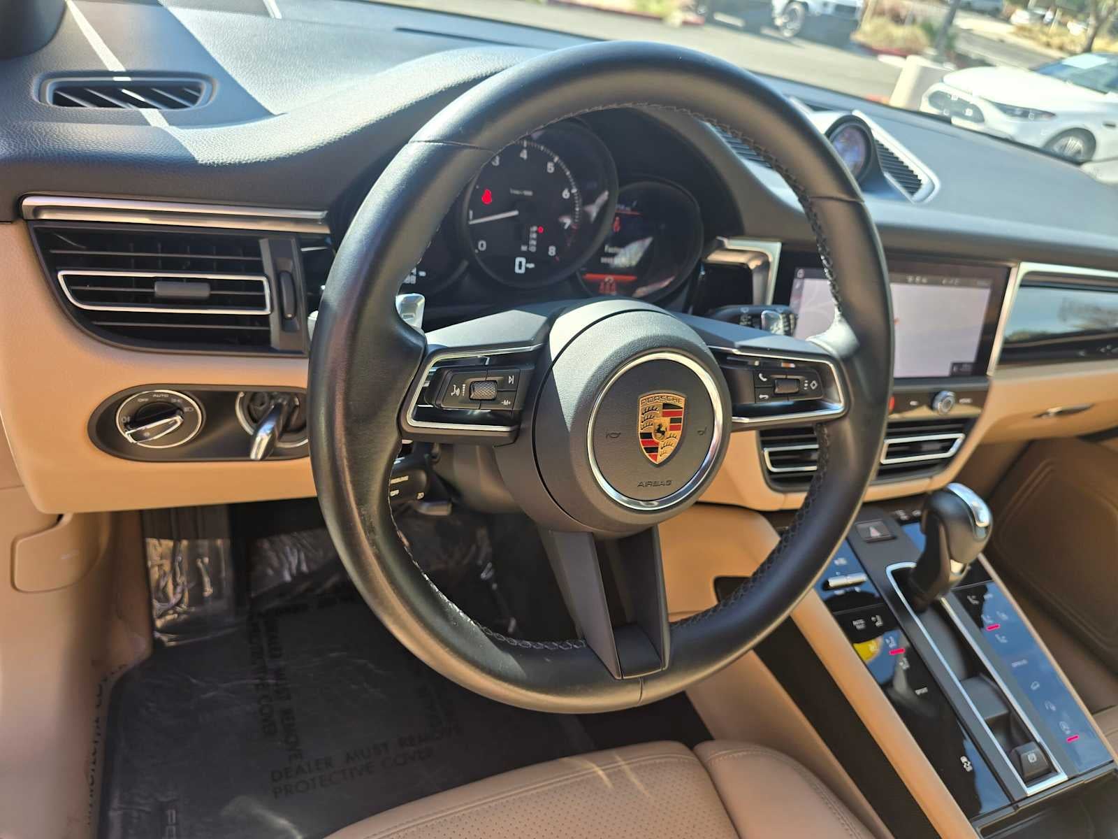 2022 Porsche Macan AWD