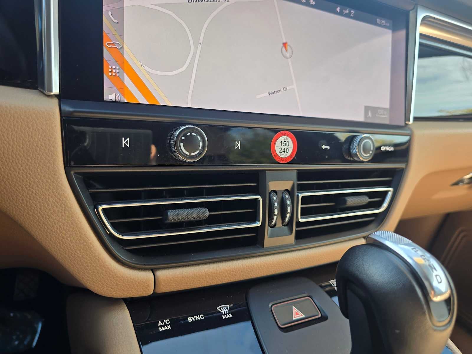 2022 Porsche Macan AWD
