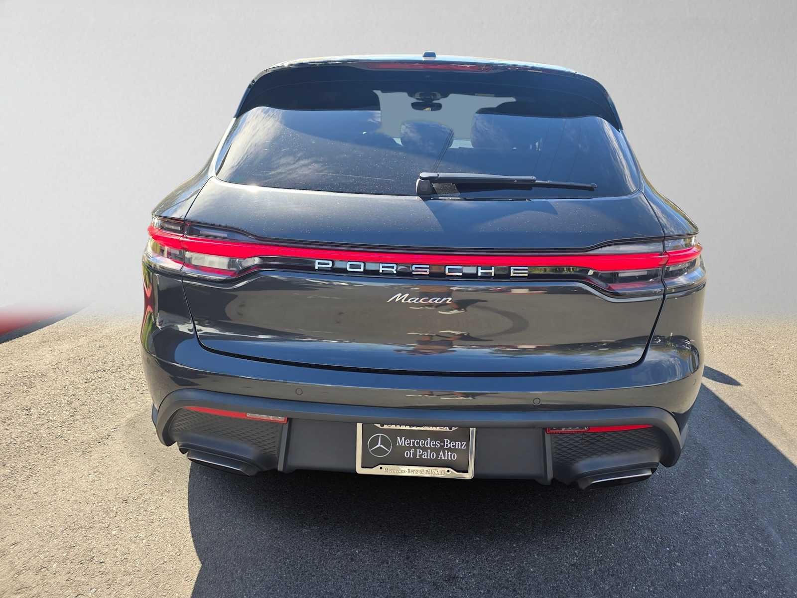 2022 Porsche Macan AWD