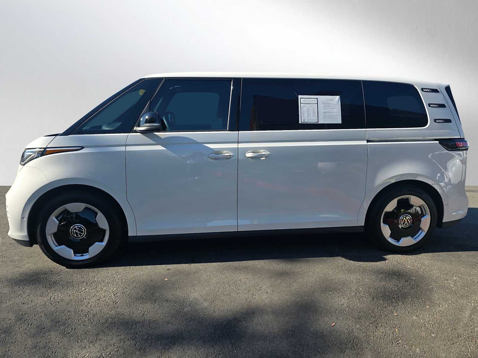 2025 Volkswagen ID. Buzz Pro S